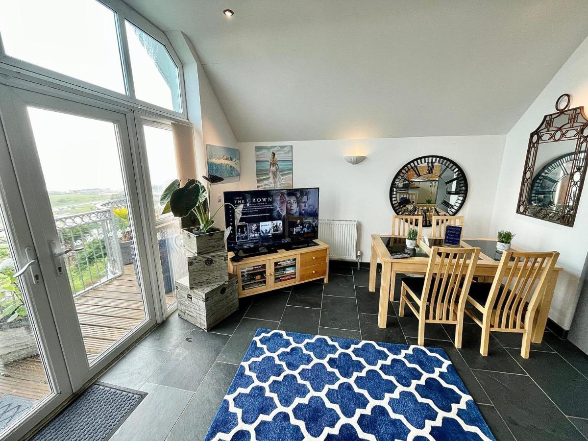 The Mermaids Watch Pendine Dog Friendly With Cymru Holidays 외부 사진