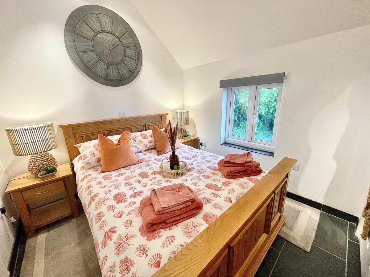 The Mermaids Watch Pendine Dog Friendly With Cymru Holidays 외부 사진
